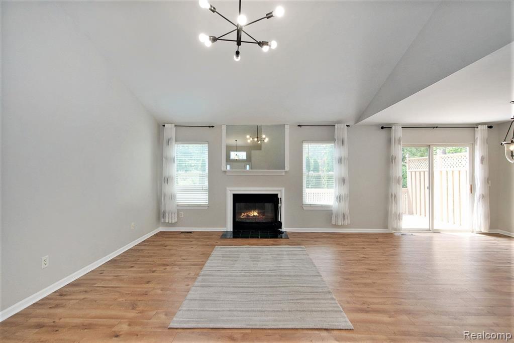 3381 Cromwell Road Ann Arbor, MI 48105 - Photo 7 of 35