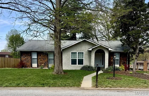 $269,000 | 302 Berkshire Drive, Belleville, IL 62223