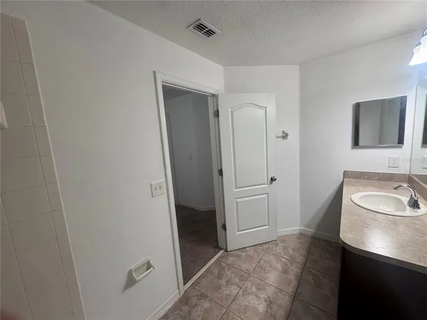 $2,200 | 2853 Adelaide Court, Orlando, FL 32824