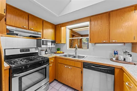 $540,000 | 1502 Haven Bend, Tampa, FL 33613