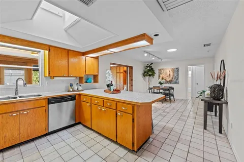 $540,000 | 1502 Haven Bend, Tampa, FL 33613