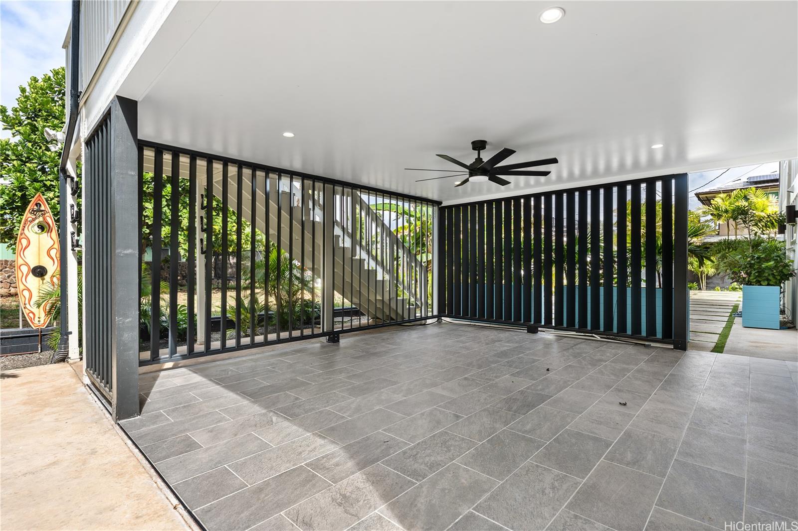 437 Kawailoa Road Kailua, HI 96734 - Photo 13 of 16 a view of a balcony