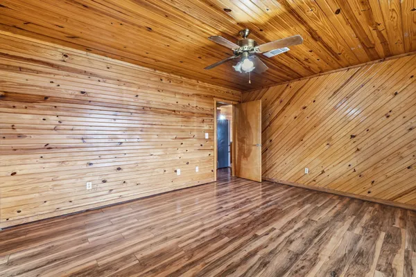 $375,000 | 344 Birch Drive, Onalaska, TX 77360