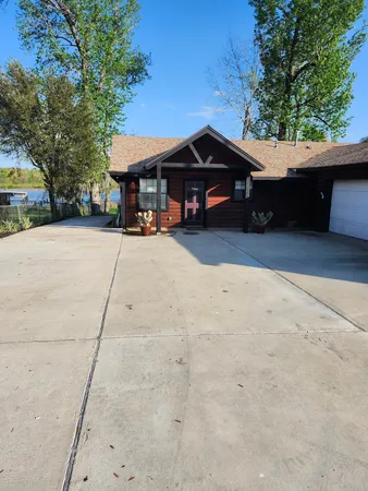 $335,000 | 344 Birch Drive, Onalaska, TX 77360