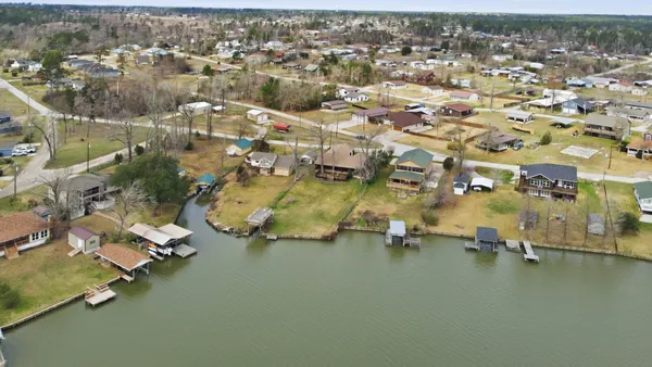 $375,000 | 344 Birch Drive, Onalaska, TX 77360