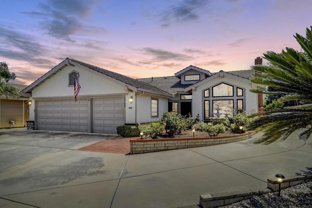 a front view of house with yard