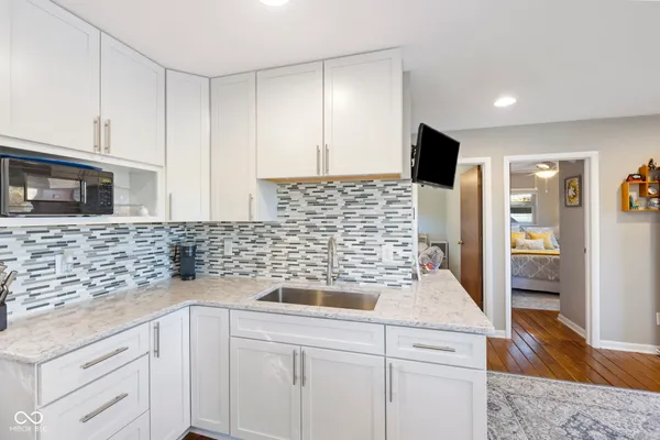 $599,900 | 7200 2f Drive, Nineveh, IN 46164