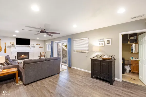$599,900 | 7200 2f Drive, Nineveh, IN 46164