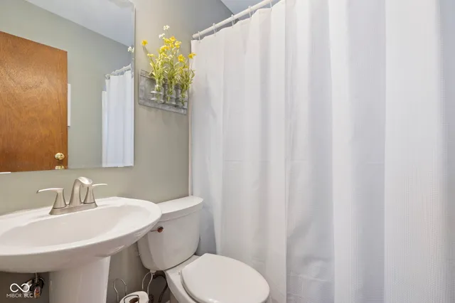 $599,900 | 7200 2f Drive, Nineveh, IN 46164