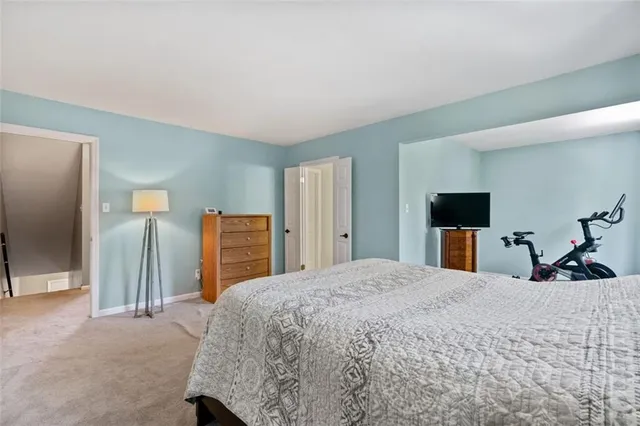 $279,900 | 1557 Pinehurst Drive, Pittsburgh, PA 15241