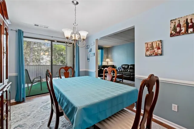 $279,900 | 1557 Pinehurst Drive, Pittsburgh, PA 15241