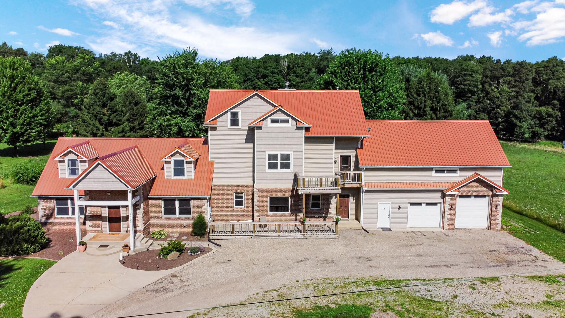 7692 North Emery Road Rolling Prairie, IN 46371 - Photo 13 of 44 1920x1080