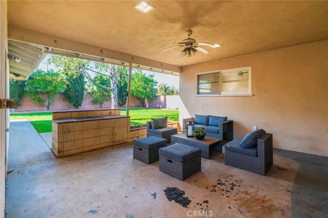 $949,900 | 1241 South Walnut Street, Anaheim, CA 92802