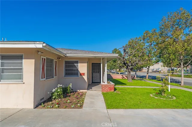 $949,900 | 1241 South Walnut Street, Anaheim, CA 92802