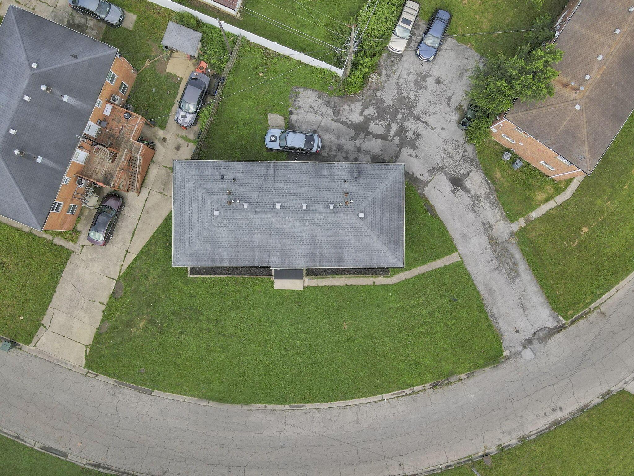 1417 Selkirk Road Columbus, OH 43227 - Photo 16 of 17 17-web-or-mls-DJI_0235