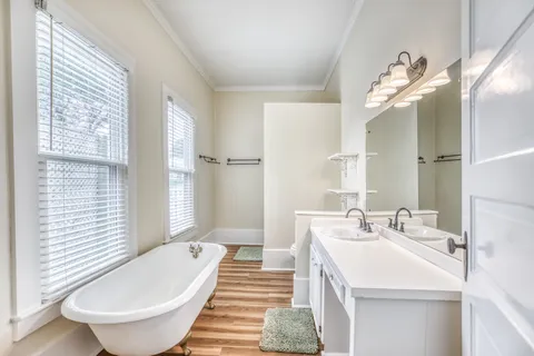 $725,000 | 7257 Kurt Drive, Brenham, TX 77833