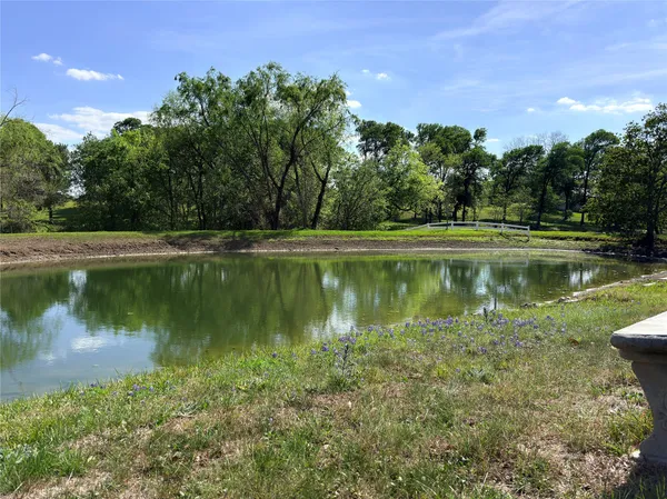 $750,000 | 7257 Kurt Drive, Brenham, TX 77833