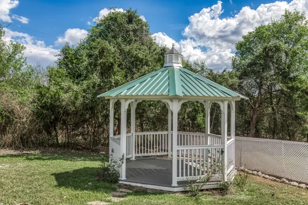 $750,000 | 7257 Kurt Drive, Brenham, TX 77833