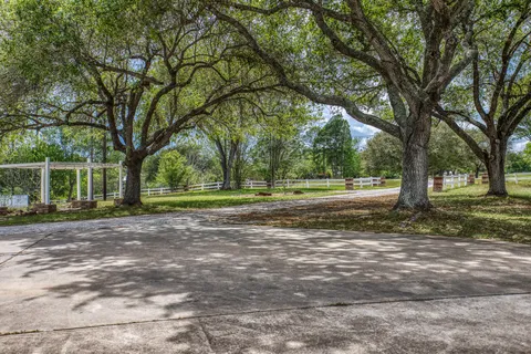 $725,000 | 7257 Kurt Drive, Brenham, TX 77833