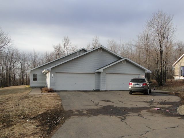 3010-12 Berkeley Road Duluth, MN 55811 - Photo 1 of 2 Gallery Image 1