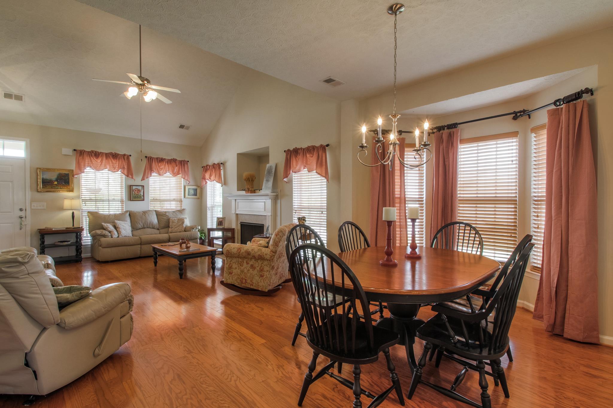 2002 Greg Court Spring Hill, TN 37174 - Photo 4 of 17 Gallery Image 4