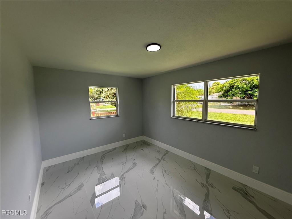 305 Penn Road West Lehigh Acres, FL 33936 - Photo 11 of 30 Gallery Image 11