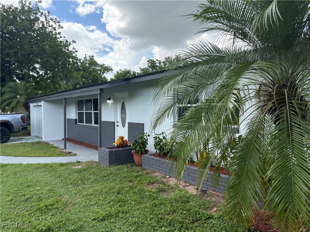 305 Penn Road West Lehigh Acres, FL 33936 - Photo 25 of 30 Gallery Image 25