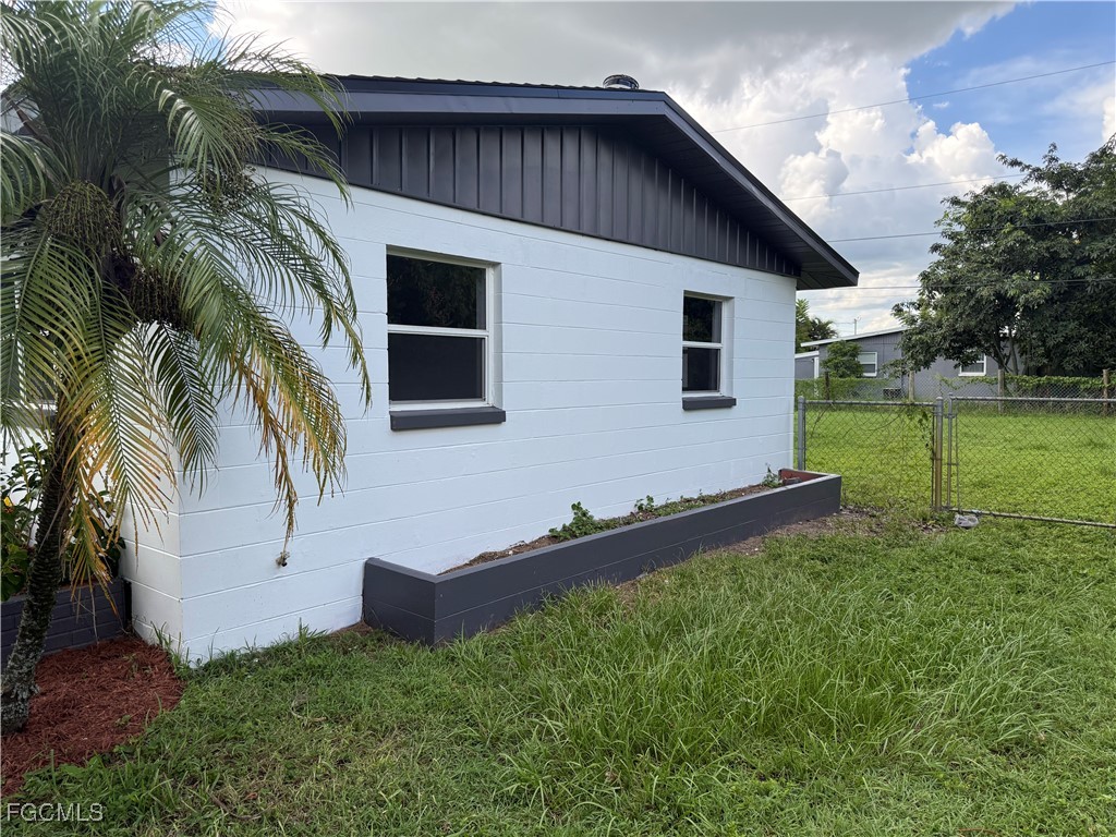 305 Penn Road West Lehigh Acres, FL 33936 - Photo 26 of 30 Gallery Image 26