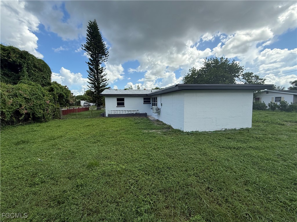 305 Penn Road West Lehigh Acres, FL 33936 - Photo 28 of 30 Gallery Image 28