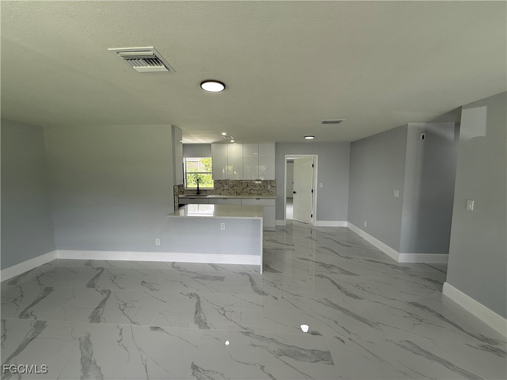 305 Penn Road West Lehigh Acres, FL 33936 - Photo 7 of 30 Gallery Image 7