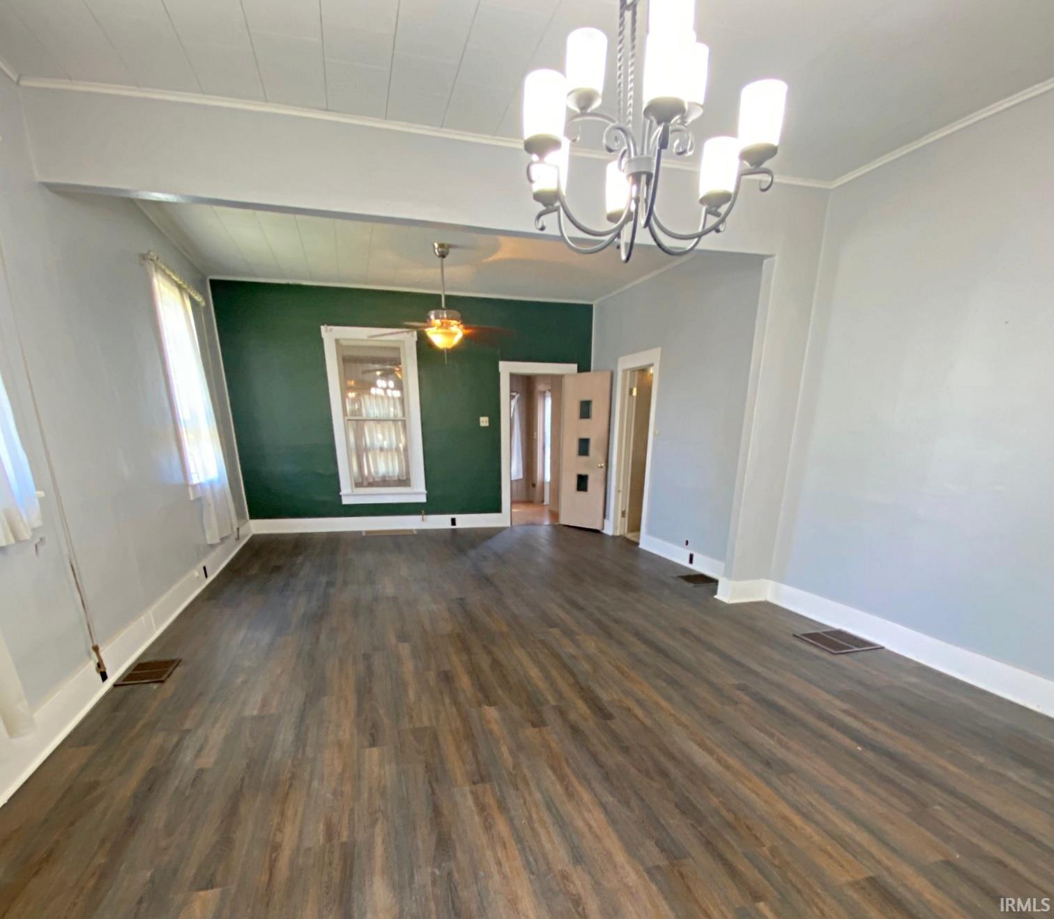 302 West 7th Street Bicknell, IN 47512 - Photo 2 of 22