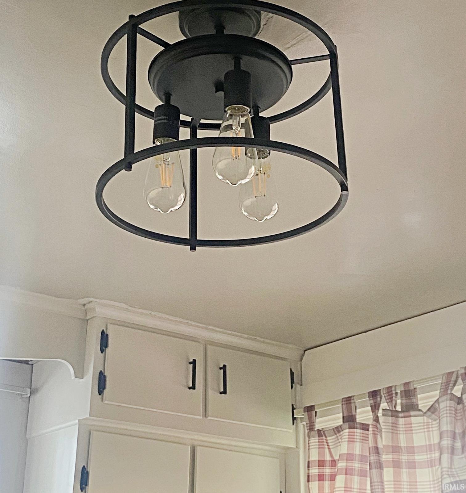 302 West 7th Street Bicknell, IN 47512 - Photo 6 of 22