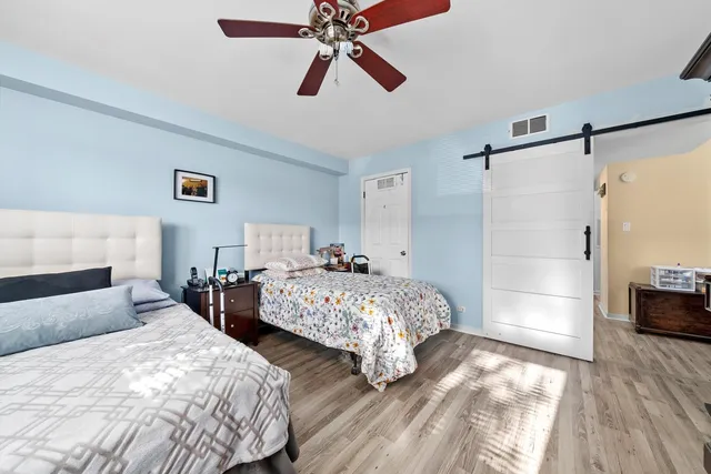 $145,000 | 5 A Kingery Quarter, Unit 5104, Willowbrook, IL 60527