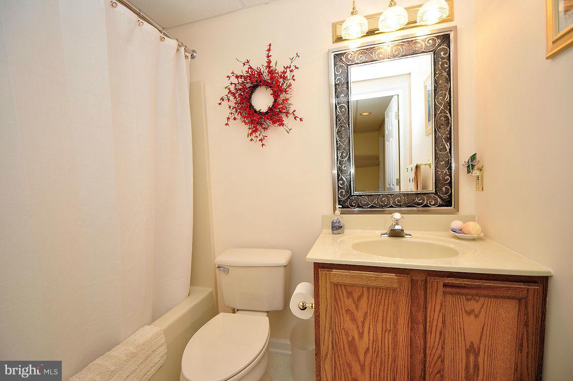 2906 Thornbrook Road Ellicott City, MD 21042 - Photo 12 of 30 Bath