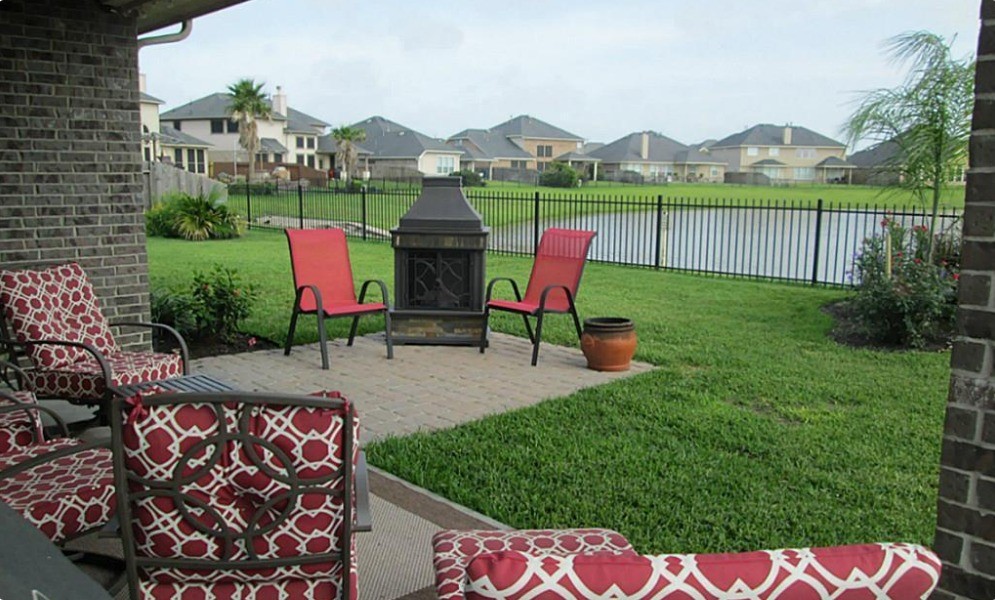 9111 Turnbull Lane Rosenberg, TX 77469 - Photo 25 of 29 a garden view with a seating space