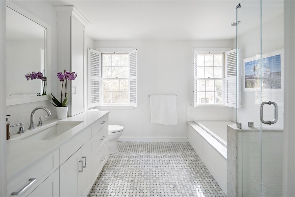 58 Cottage Street Wellesley, MA 02482 - Photo 16 of 28