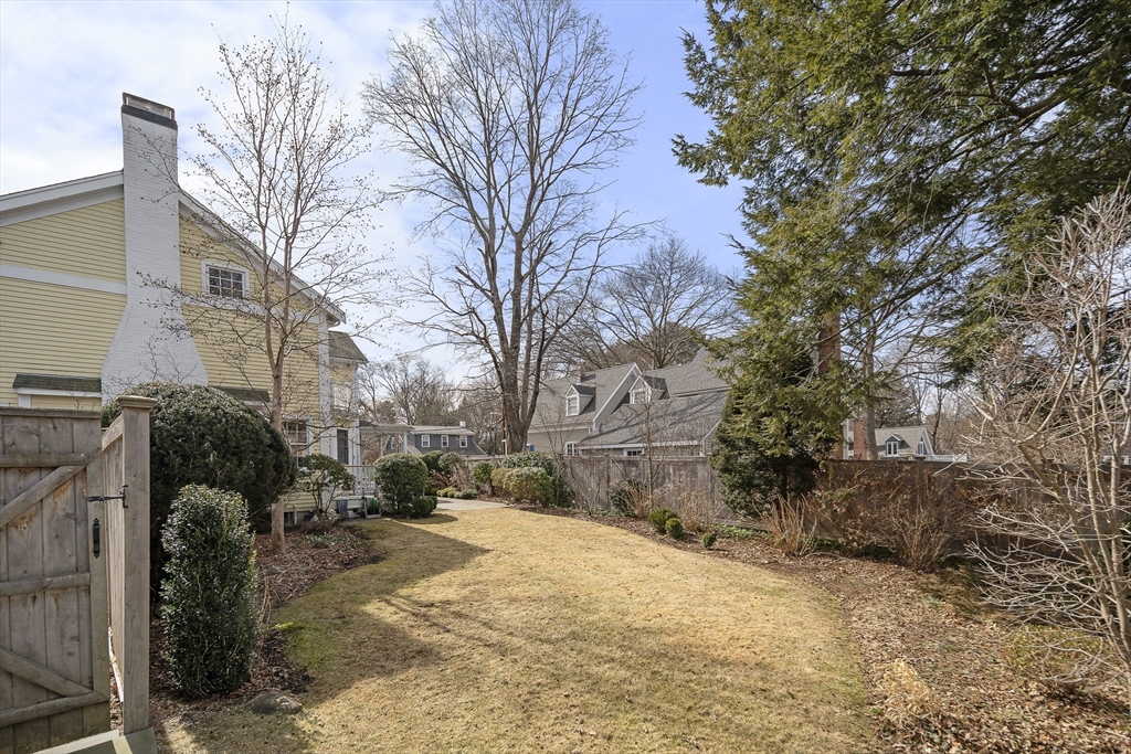 58 Cottage Street Wellesley, MA 02482 - Photo 25 of 28