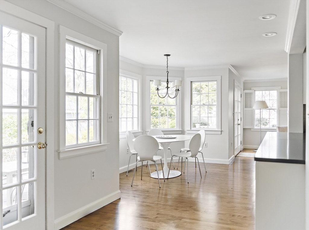 58 Cottage Street Wellesley, MA 02482 - Photo 6 of 28