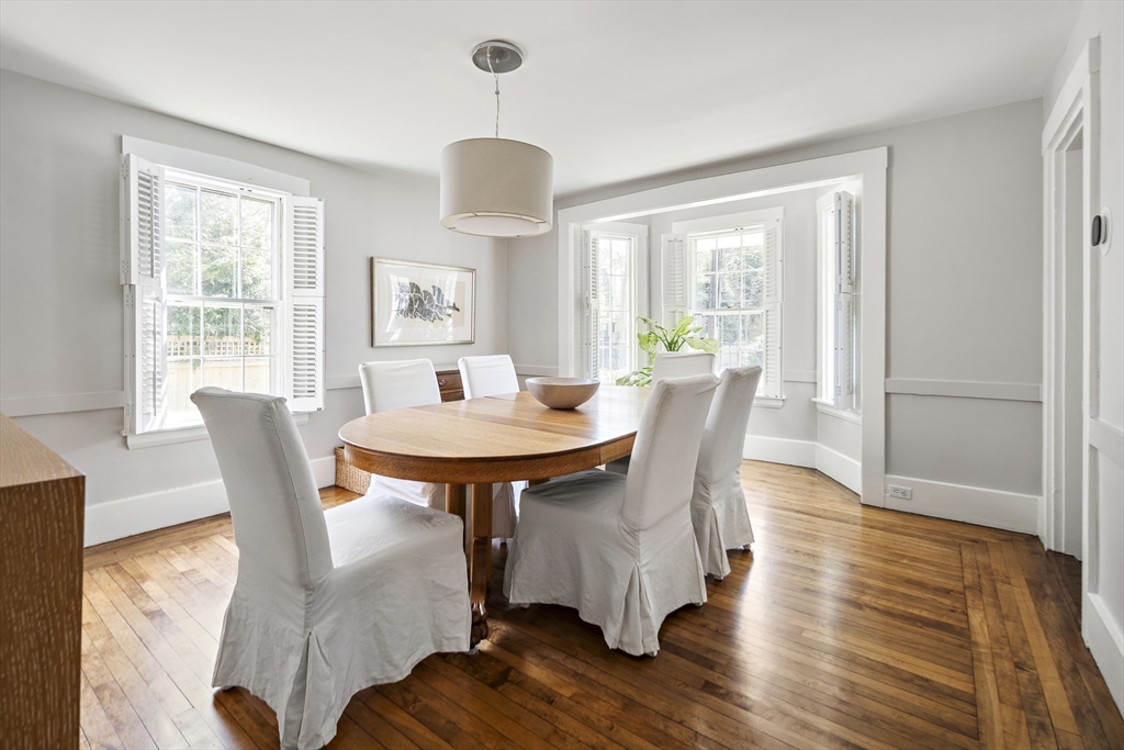 58 Cottage Street Wellesley, MA 02482 - Photo 8 of 28