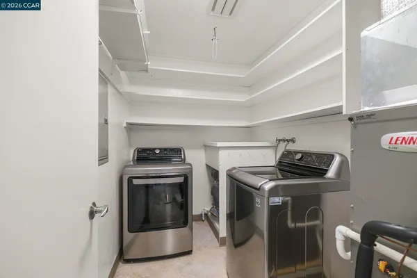 $938,000 | 3386 Rossmoor Parkway, Unit 6, Walnut Creek, CA 94595
