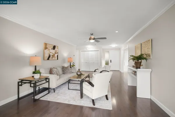 $938,000 | 3386 Rossmoor Parkway, Unit 6, Walnut Creek, CA 94595