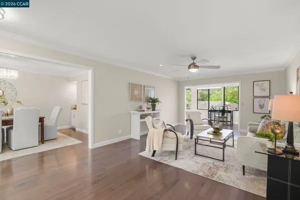 $938,000 | 3386 Rossmoor Parkway, Unit 6, Walnut Creek, CA 94595