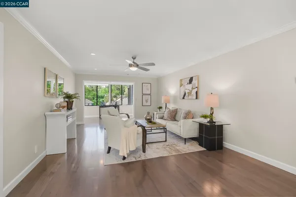 $938,000 | 3386 Rossmoor Parkway, Unit 6, Walnut Creek, CA 94595