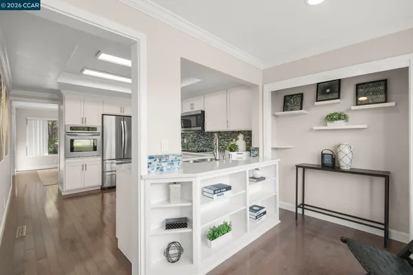 $938,000 | 3386 Rossmoor Parkway, Unit 6, Walnut Creek, CA 94595