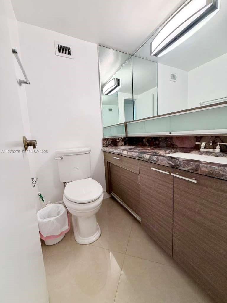 100 Lincoln Road, Unit 521 Miami Beach, FL 33139 - Photo 10 of 16