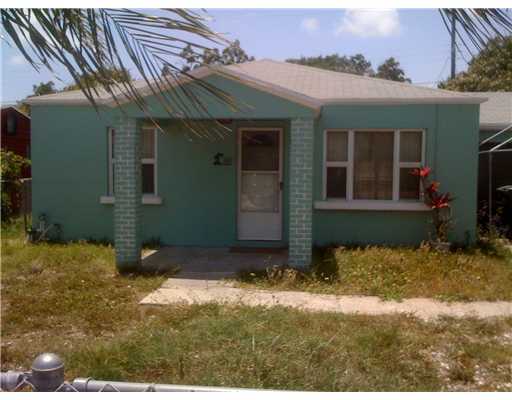 167 East 23rd Street Riviera Beach, FL 33404 - Photo 1 of 4 Primary Photo