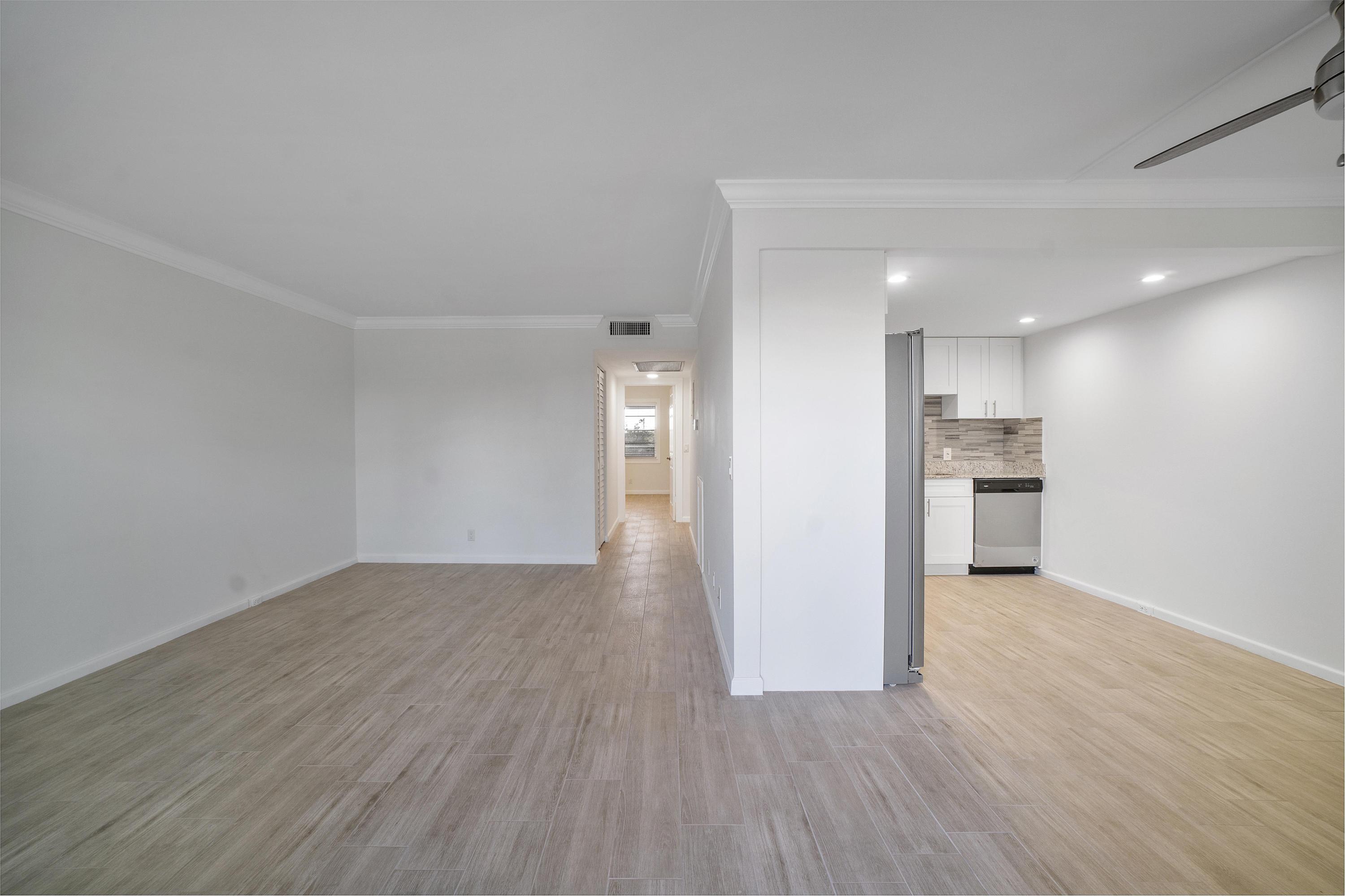 3008 Hythe A Boca Raton, FL 33434 - Photo 11 of 29 3008 Hythe A_13