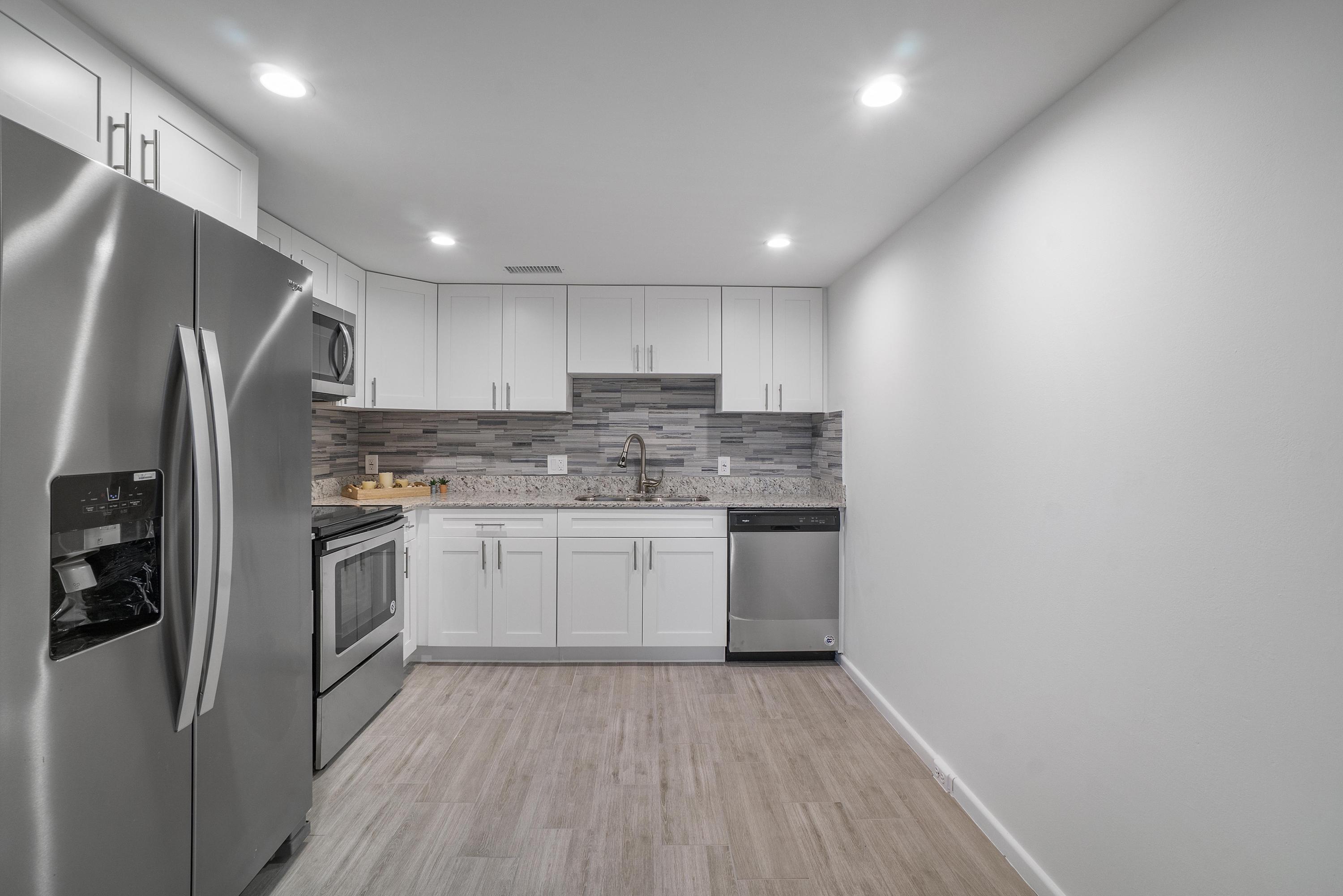 3008 Hythe A Boca Raton, FL 33434 - Photo 12 of 29 3008 Hythe A_14