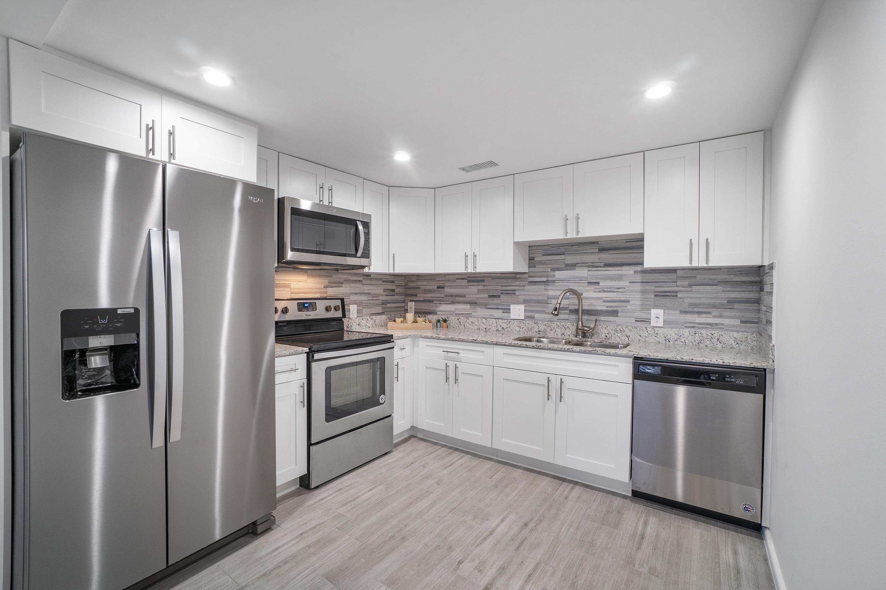 3008 Hythe A Boca Raton, FL 33434 - Photo 13 of 29 3008 Hythe A_15