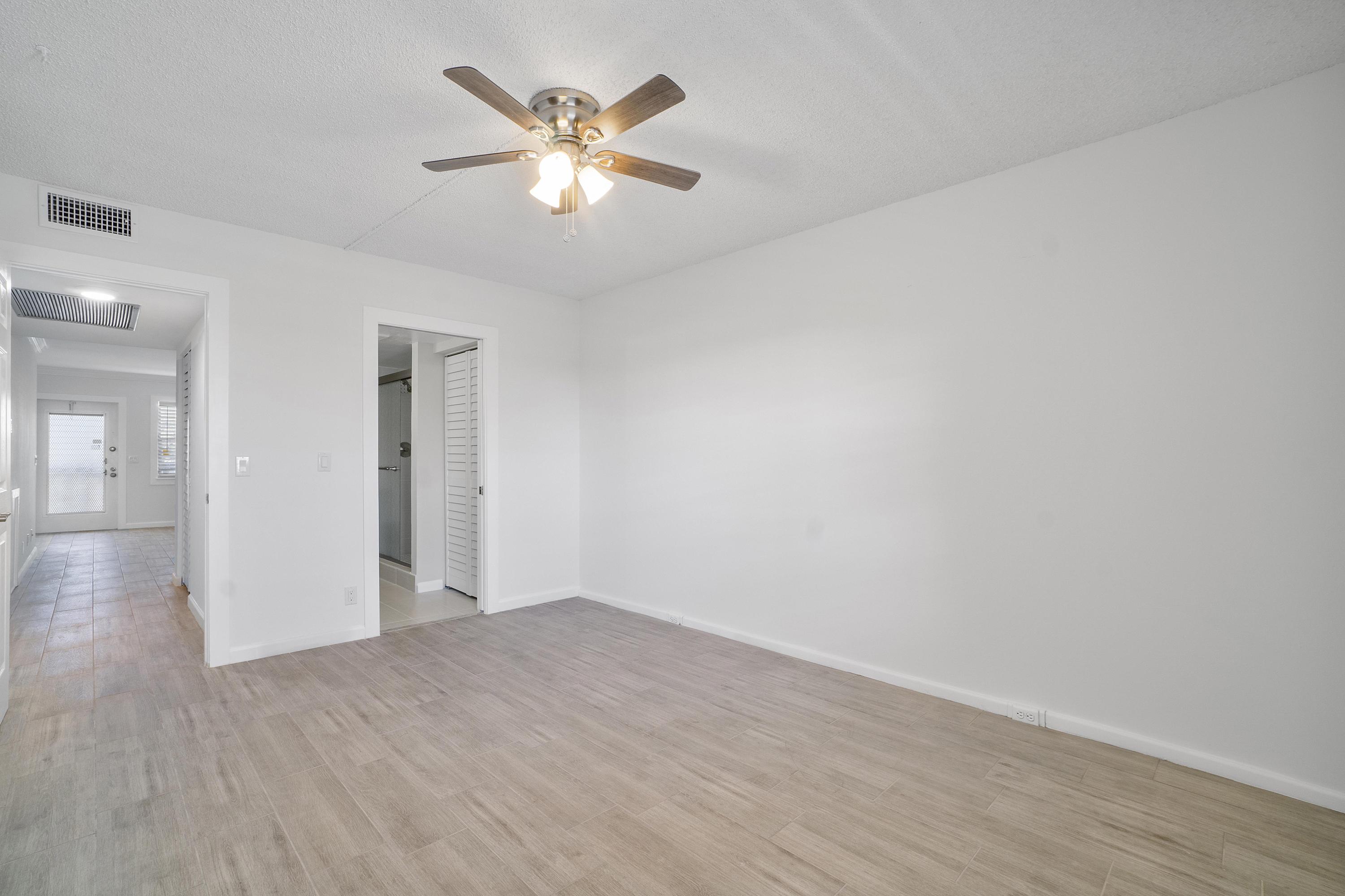 3008 Hythe A Boca Raton, FL 33434 - Photo 21 of 29 3008 Hythe A_24